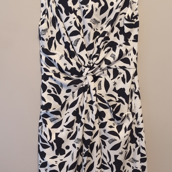 MM Lafleur Dresses & Skirts - MM Lafleur Black and White Sheath Midi Dress